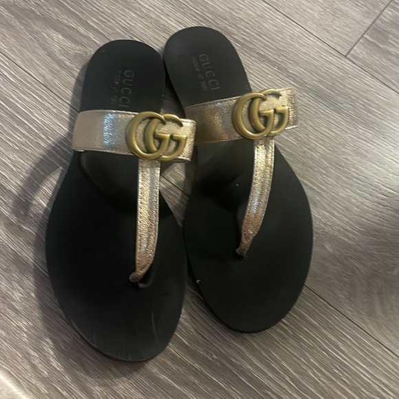 Gucci Marmont Thong Flip Flops - Picture 4 of 8